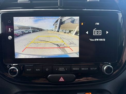 Used 2023 Kia Soul S FWD image 14