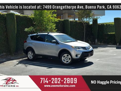 Used 2015 Toyota RAV4 LE image 2
