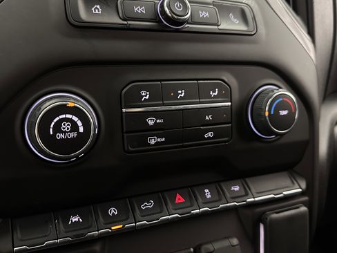 Used 2025 Chevrolet Silverado 1500 W/T w/ WT Value Package image 13