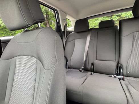 Used 2025 Kia Sportage LX FWD image 39