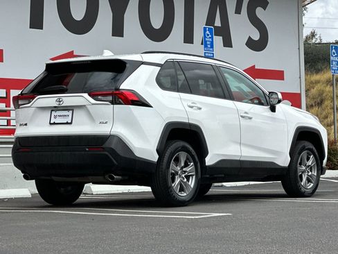 Used 2024 Toyota RAV4 XLE FWD image 5