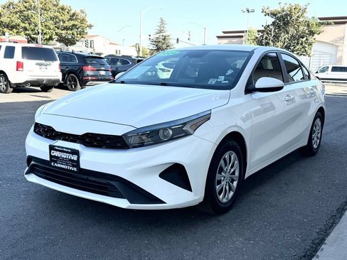 Used 2024 Kia Forte LX FWD image 8