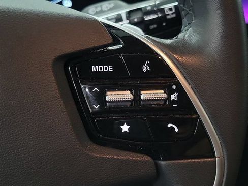 Certified 2024 Kia Niro EX FWD image 27