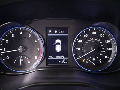 Used 2023 Hyundai Kona SEL w/ Convenience Package FWD image 4