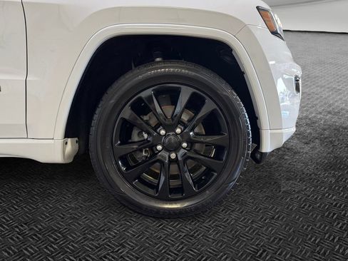 Used 2021 Jeep Grand Cherokee Laredo X AWD/4WD image 11