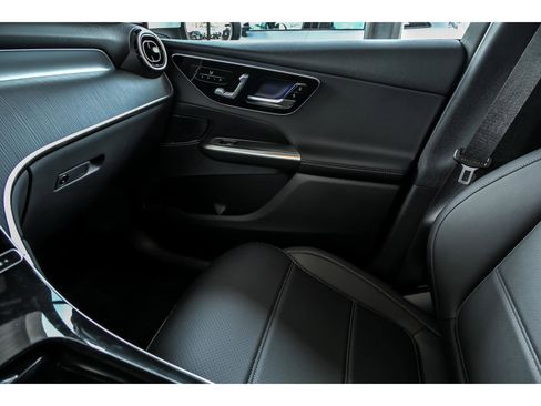 New 2026 Mercedes-Benz GLC 300 4MATIC image 19
