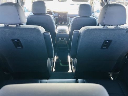 Used 2024 GMC Acadia Elevation w/ Black Edition image 34