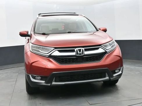Used 2019 Honda CR-V Touring image 3