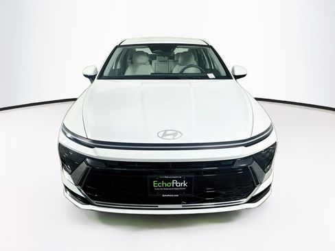Used 2025 Hyundai Sonata SEL FWD image 2