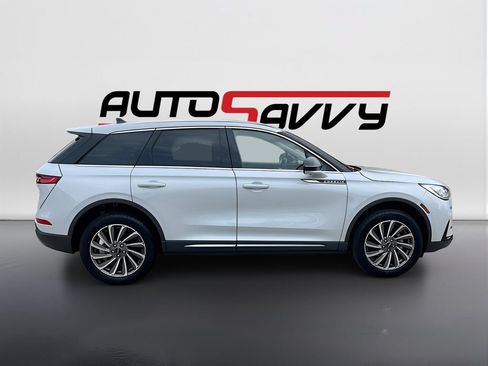Used 2025 Lincoln Corsair Reserve FWD image 8
