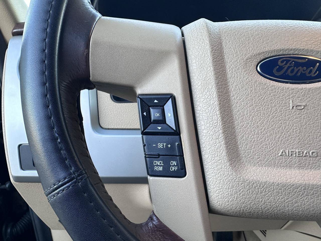 Used 2014 Ford F150 King Ranch w/ King Ranch Luxury Package AWD/4WD image 18