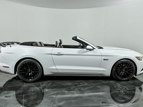 Used 2017 Ford Mustang GT Premium RWD image 10