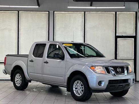 Used 2018 Nissan Frontier SV AWD/4WD image 1