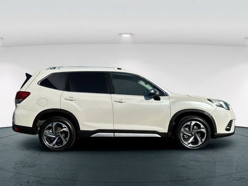 Used 2022 Subaru Forester Touring w/ Popular Package #2 image 7