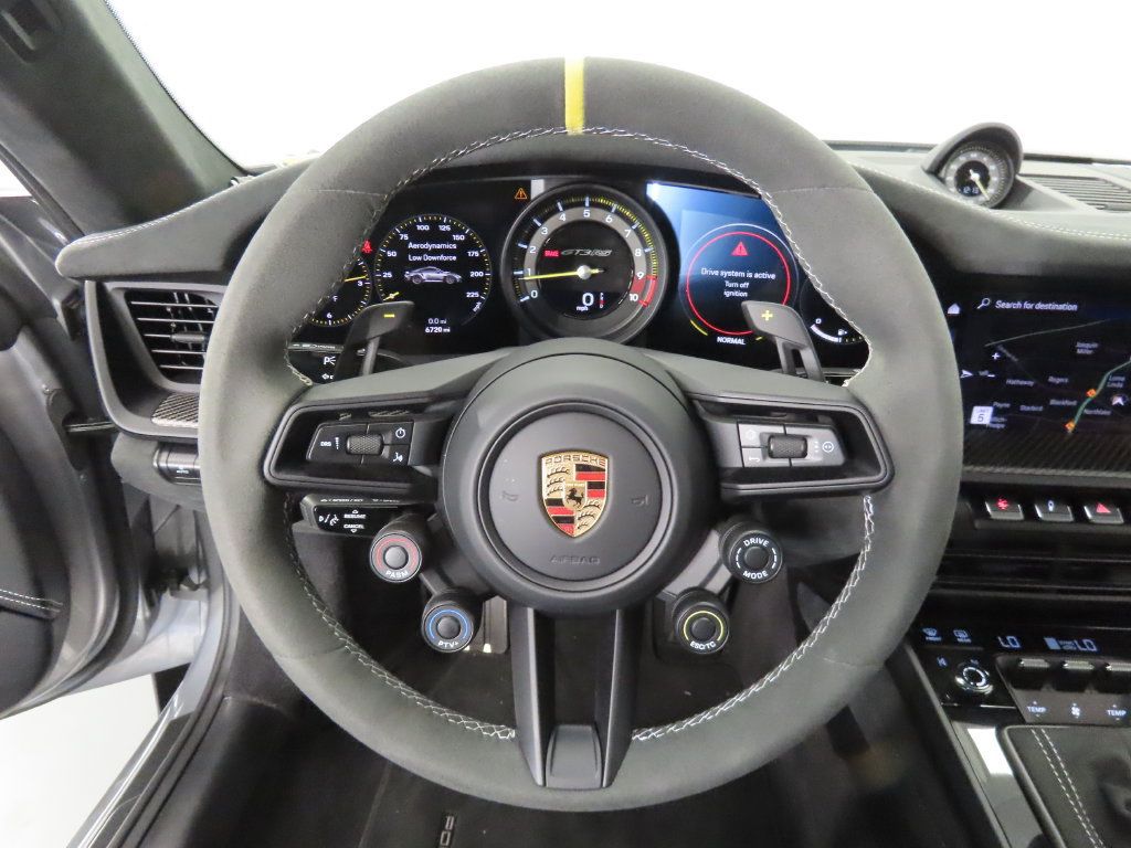 Certified 2025 Porsche 911 GT3 RS RWD image 16