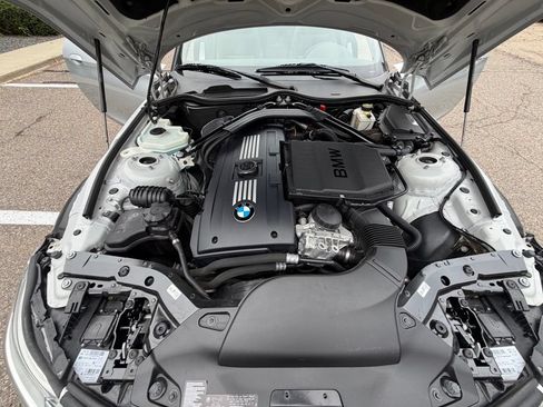 Used 2014 BMW Z4 sDrive35i RWD image 36