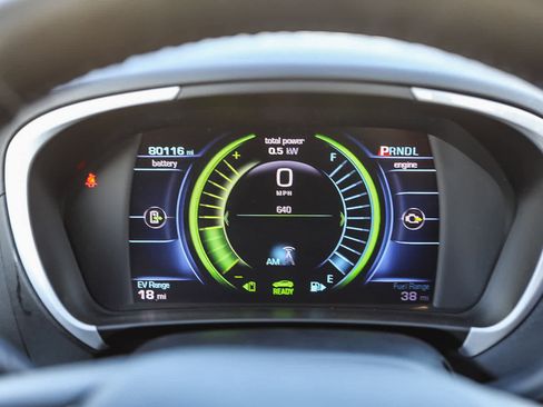 Used 2018 Chevrolet Volt LT w/ Comfort Package image 22