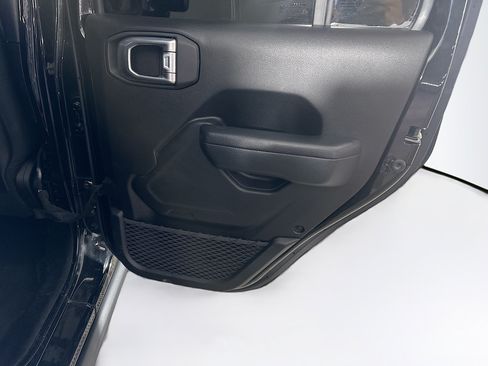 Used 2024 Jeep Wrangler Unlimited Rubicon 4xe AWD/4WD image 27