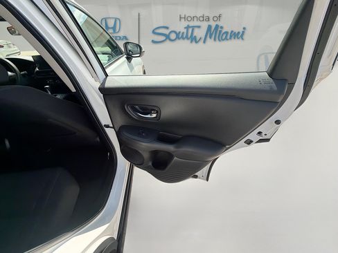 Used 2024 Honda HR-V LX image 29