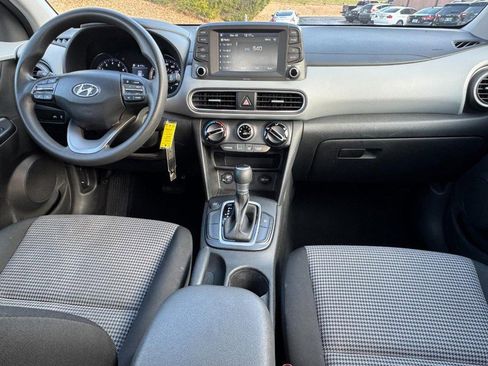 Used 2020 Hyundai Kona SE image 11