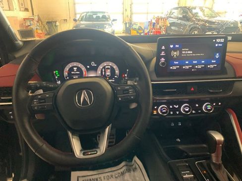 Used 2025 Acura ADX A-Spec image 17