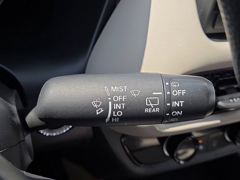 Used 2025 Honda HR-V LX image 29