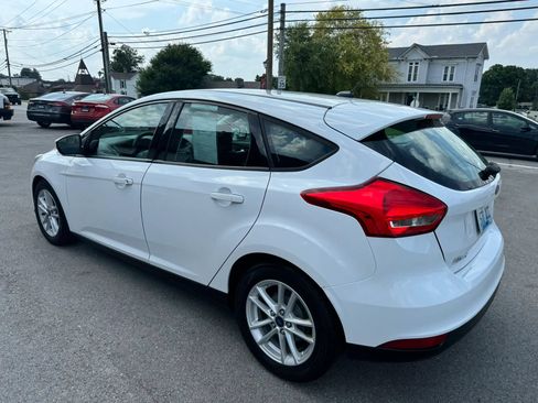 Used 2017 Ford Focus SE FWD image 10