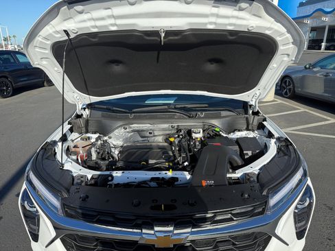 Used 2025 Chevrolet Trax LT w/ Driver Confidence Package image 20