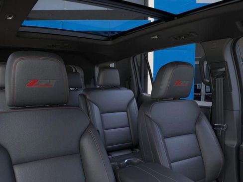 New 2026 Chevrolet Traverse Z71 image 24