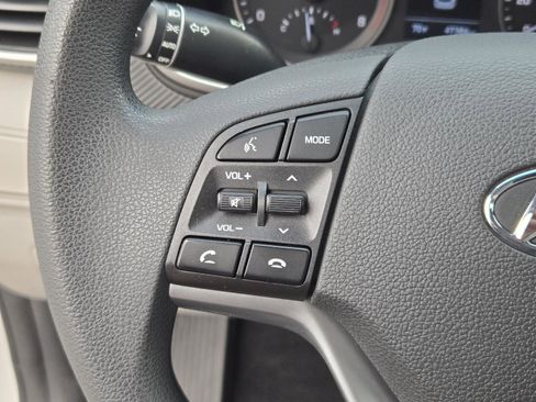 Used 2020 Hyundai Tucson SE image 15