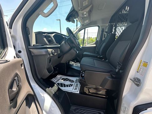 Used 2025 Ford Transit 250 Low Roof w/ Exterior Upgrade Package RWD image 20