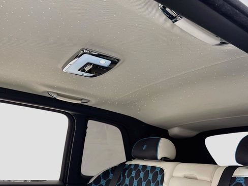 Used 2025 Rolls-Royce Cullinan AWD/4WD image 30