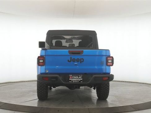 Used 2026 Jeep Gladiator Willys image 11