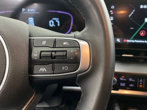 Certified 2023 Kia Sportage EX image 17