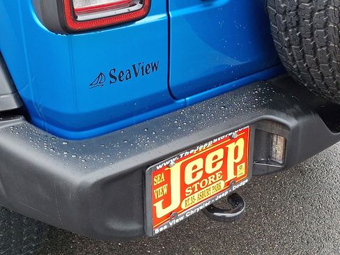 Certified 2021 Jeep Wrangler Sport AWD/4WD image 30
