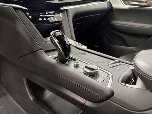 Certified 2025 Cadillac XT6 Sport w/ Platinum Package image 23