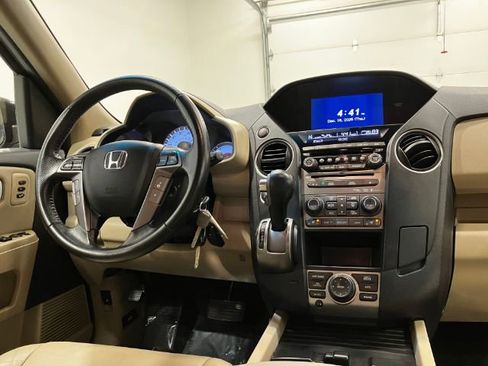 Used 2015 Honda Pilot Touring image 26