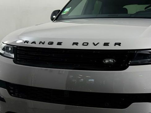 New 2026 Land Rover Range Rover Sport Dynamic SE AWD/4WD image 12