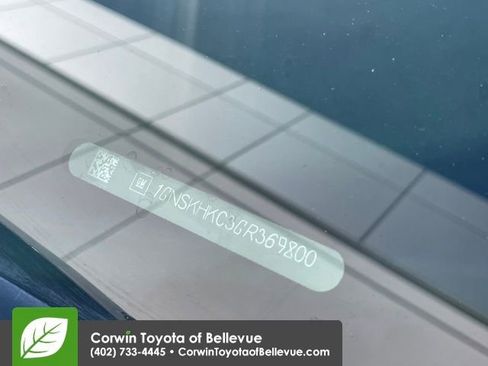 Used 2016 Chevrolet Suburban LT image 31