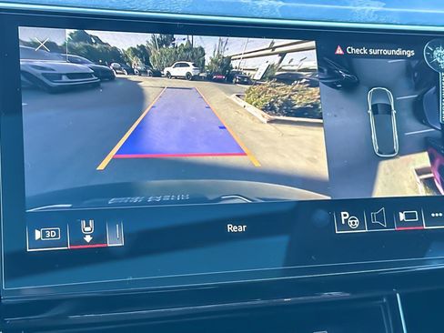 Used 2024 Audi Q8 e-tron Prestige w/ Prestige Package image 19