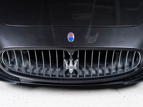 Used 2012 Maserati GranTurismo S RWD image 25