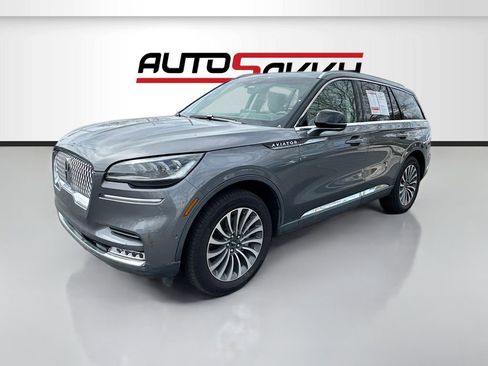 Used 2023 Lincoln Aviator Reserve w/ Elements Package Plus AWD/4WD image 3