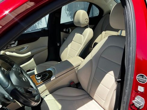 Used 2018 Mercedes-Benz C 300 4MATIC Sedan image 18
