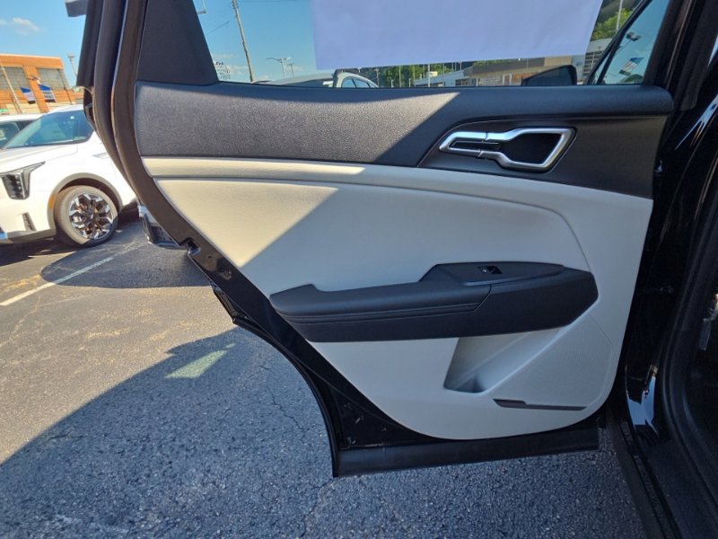New 2026 Kia Sportage EX FWD image 19