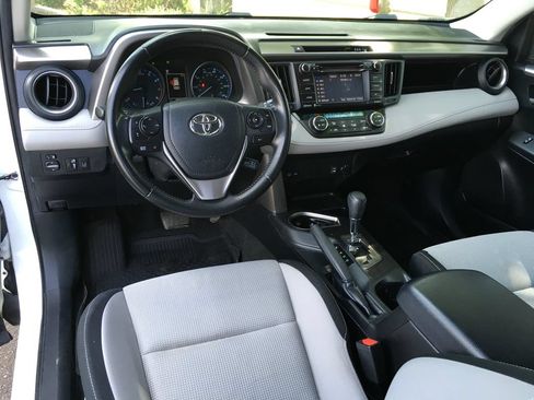 Used 2018 Toyota RAV4 XLE AWD/4WD image 24