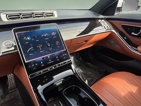Used 2022 Mercedes-Benz S 500 4MATIC image 25