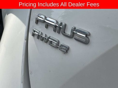 Used 2020 Toyota Prius LE AWD/4WD image 9