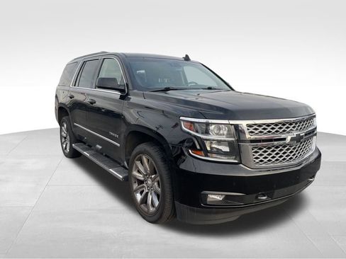 Used 2018 Chevrolet Tahoe LT w/ LT Signature Package image 4