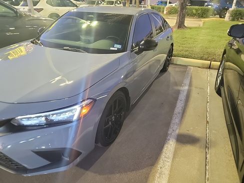 Used 2024 Honda Civic Sport image 1