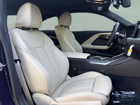 Used 2025 BMW 230i Coupe w/ Premium Package image 23